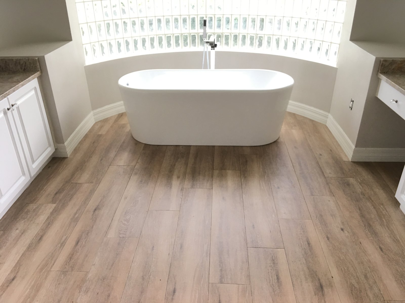 Master Bathroom — slide 4
